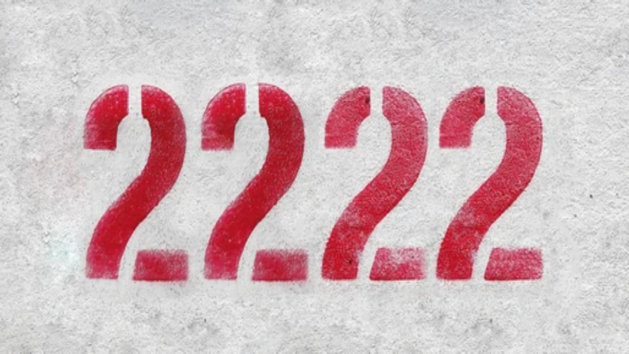 A 2222 crash-call stencil